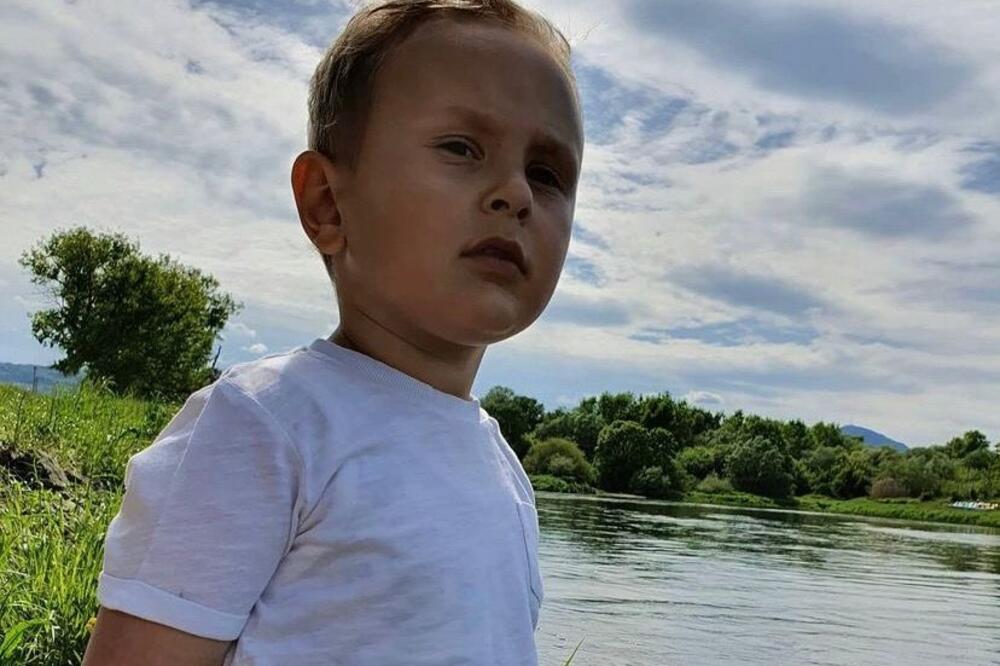 PORODICA MALOG DESPOTA KOJI JE NASTRADAO POMOGLA OBNAVLJANJE BIBLIOTEKE: To mu je bilo jedno od omiljenih mesta!