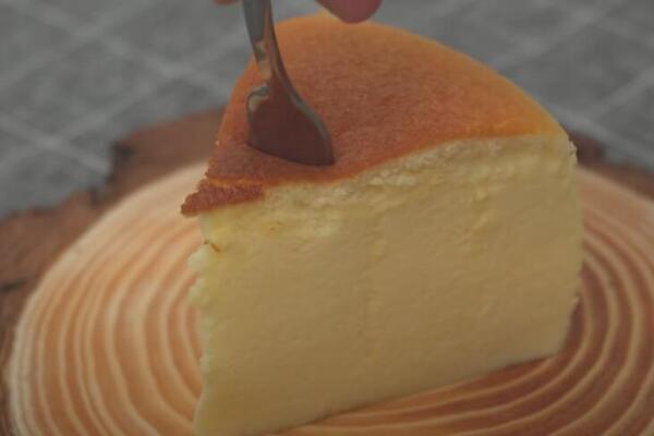 NAJBOLJI RECEPT ZA JAPANSKI ČIZKEJK OD 3 SASTOJKA: Kremasta poslastica kao u restoranu - priprema nikad prostija