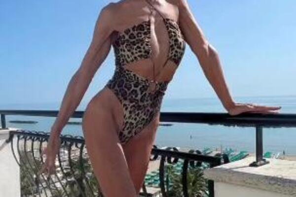 IMA 74 GODINE, A KAD SE SKINE TELO PRIČA DRUGU PRIČU: Za nju je život TEK POČEO - samo da čujete KAKVE planove kuje