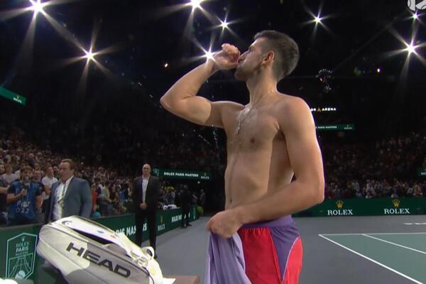 OVU STVAR NOVAK ĐOKOVIĆ CUGA ČIM OTVORI OČI: Pretvara ga u KRVOLOČNU ZVER, ništa bolje NEMA ZA ZDRAVLJE