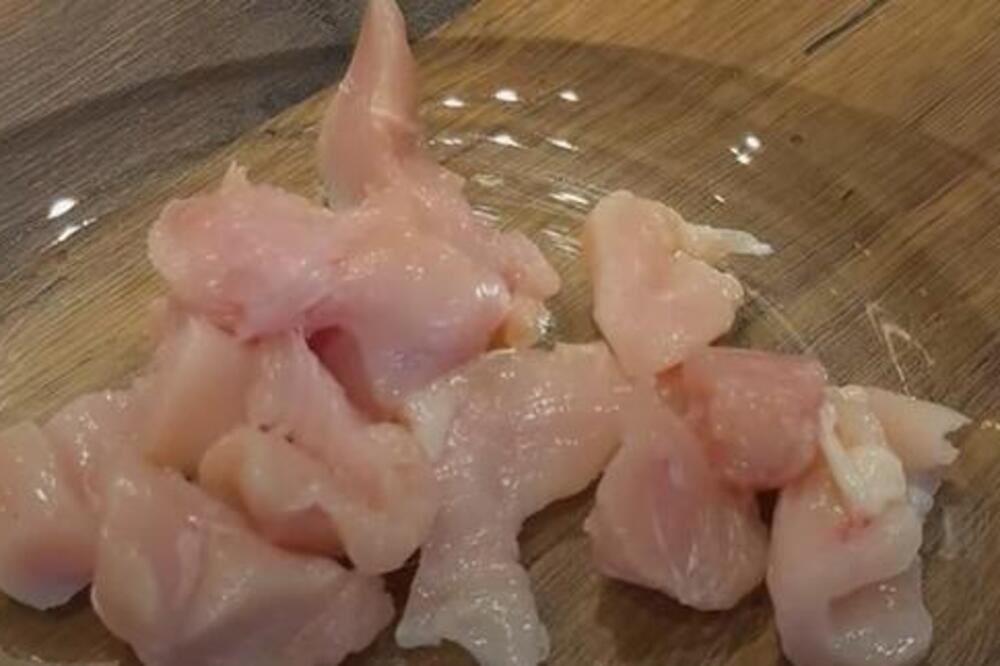 Svi je jedemo, a sadrži otrovne delove: Evo koji deo piletine nikada ne smete da jedete