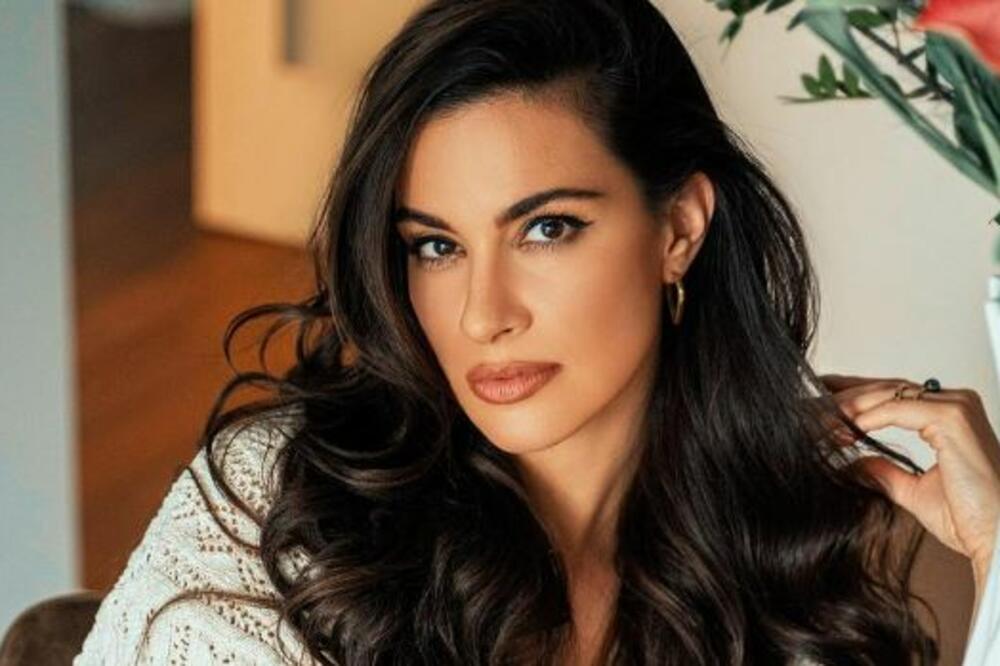 OVO JE ISTINA O OBRAZOVANJU DRAGANE KOSJERINE: Otkriveno šta je voditeljka ZAPRAVO ZAVRŠILA, nema trika da POGODITE