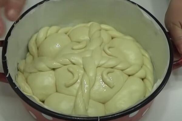 ZA NIKOLJDAN SLAVSKI KOLAČ SE PRAVI PO OVOM RECEPTU: Ovaj SASTOJAK je obavezan za POSNO TESTO