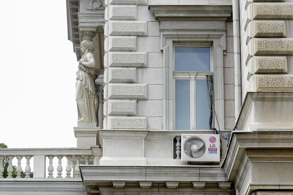 Imate fore do ovog datuma da uklonite klima uređaj sa fasade! Rok se opasno približava, kazne i do 100.000 dinara