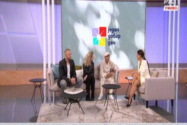 HAOS NA RTS-U! Voditeljka se susrela sa OVOM SITUACIJOM, kada ga je videla SUNCE JU JE OGREJALO i to u EMISIJI