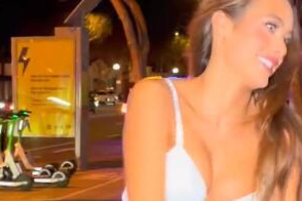 PRSATA DEVOJKA JE POČELA DA SE SKIDA NASRED ULICE, OSTALA U DONJEM VEŠU: Tada je uradila OVO a ljudi u šoku