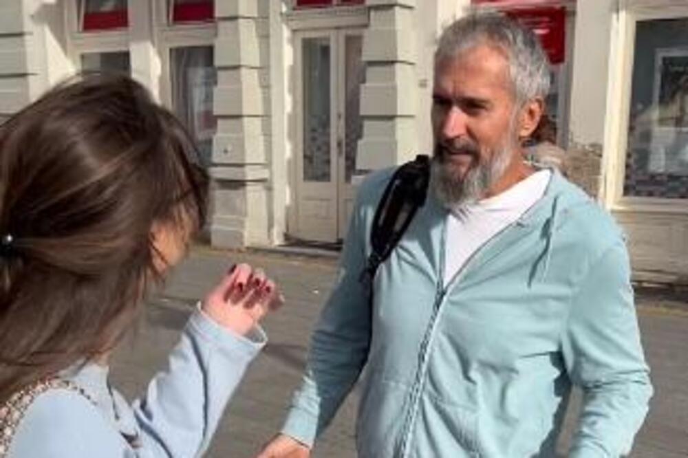 JOVAN IMA 57 GODINA , A IMA DUŠU DVADESETGODIŠNJAKA: Žene i dalje UZDIŠU ZA NJIM, a zbog OVOGA mu se svi KLANJAJU