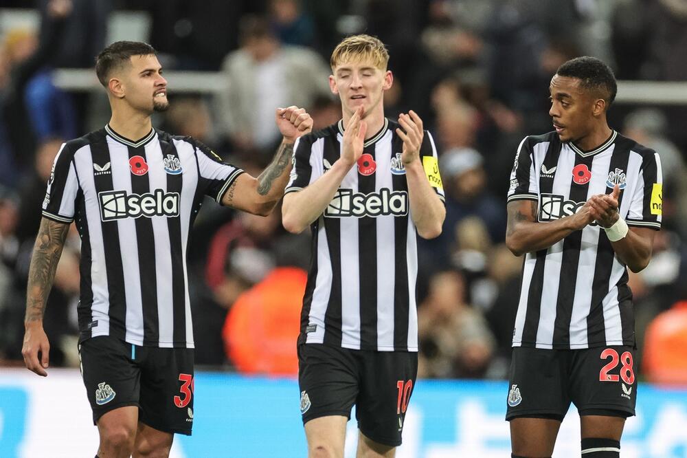 PRVI PORAZ ARSENALA: Njukasl srušio "Tobdžije" golom za koji nikom nije jasno kako je priznat!