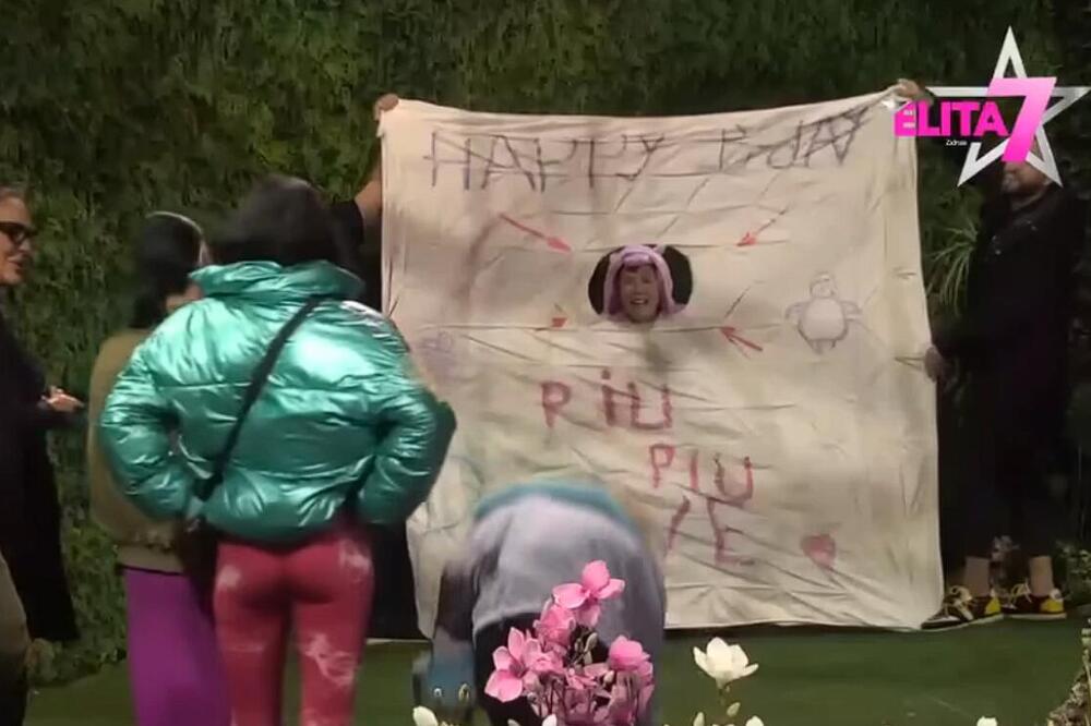 AU, ŠTA JE OVO LJUDI MOJI!? Matora iznenadila Anitiu kao NIKO NIKAD, pogledajte je samo (FOTO)