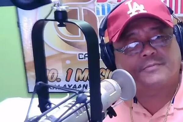 JEZIVO! POZNATI VODITELJ UBIJEN U EMISIJI UŽIVO: Slušaoci radija čuli PUCNJAVU, a onda... (FOTO)