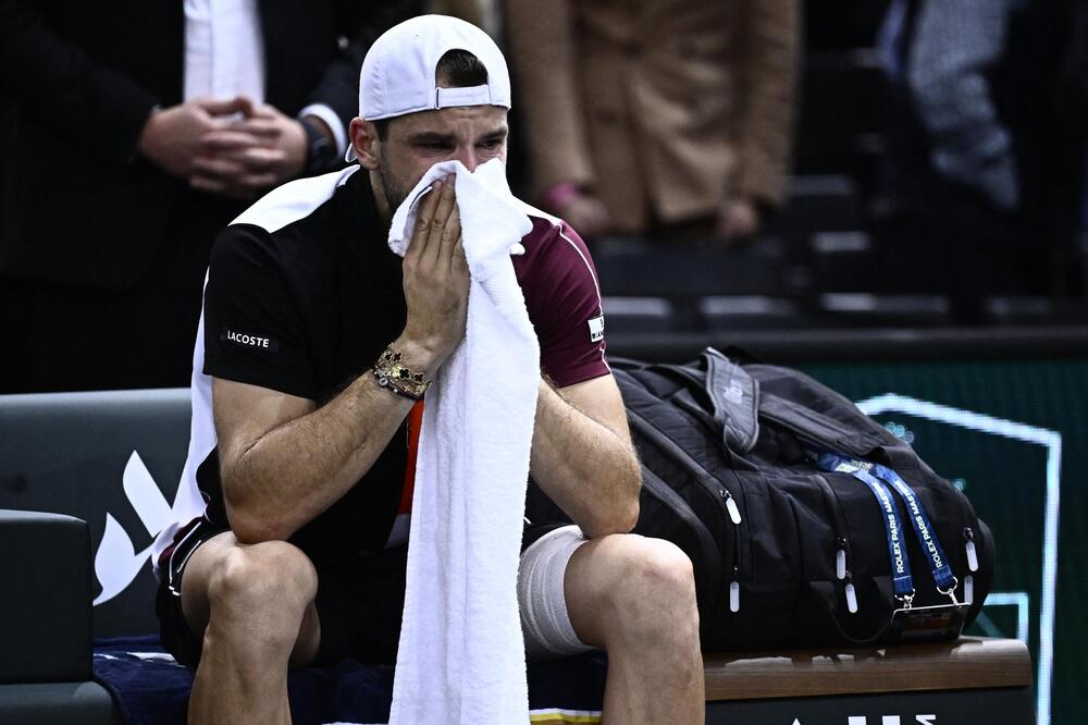 BUGARIN JEDVA DOŠAO SEBI! Evo šta je Dimitrov poručio Đokoviću nakon što mu je naneo TEŽAK PORAZ