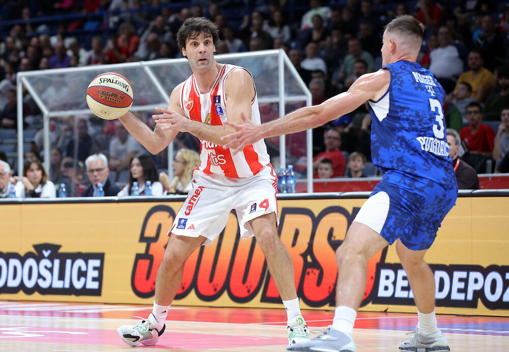 Miloš Teodosić na meču protiv Budućnosti