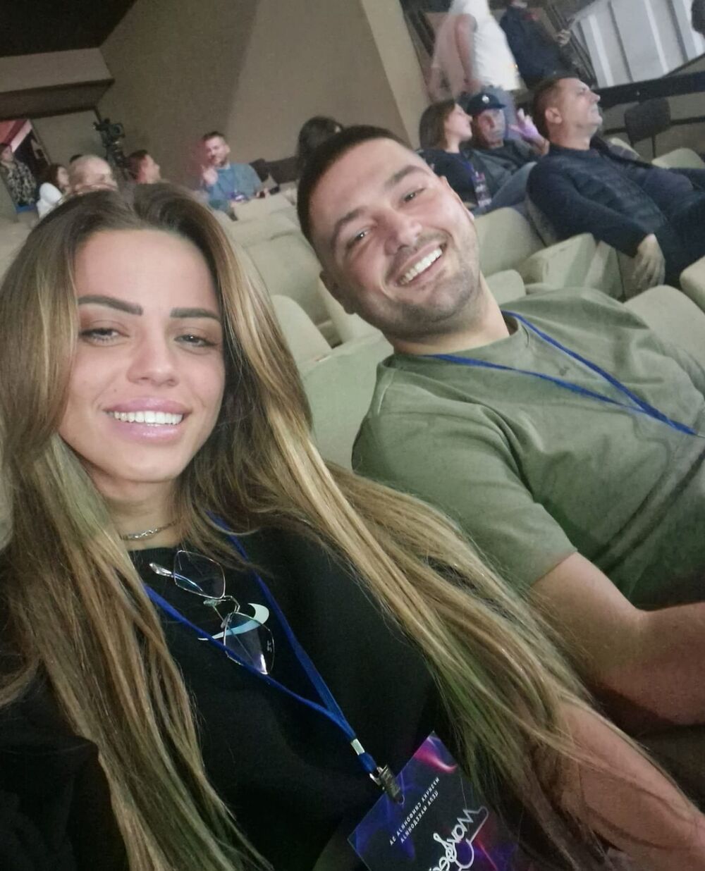 Veliku pažnju nedavno su privukli makedonska pevačica Kristina Dimitry i naš pevač Ljuba Perućica