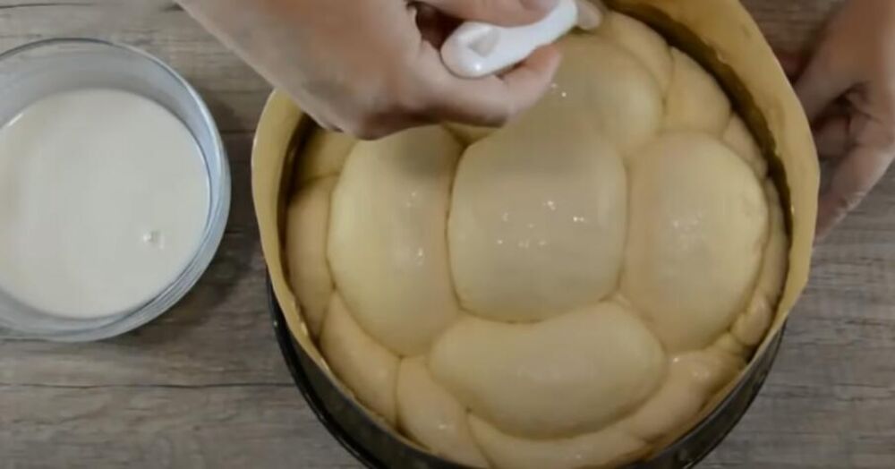 Premazivanje posnog slavskog kolača