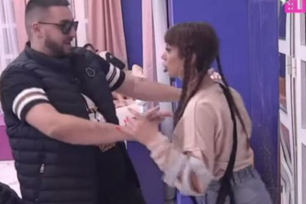 STRAVIČAN SNIMAK IZ ELITE SE ŠIRI MREŽAMA: Miljana se SKINULA pred obezbeđenjem, pa urinirala po Zolinim stvarima