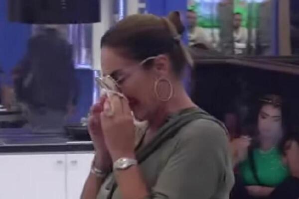 MILENA KAČAVENDA NIJE MOGLA DA ZAUSTAVI SUZE: Emotivim rečima se obratila OVIM UČESNIKU, pa donela KONAČNU ODLUKU