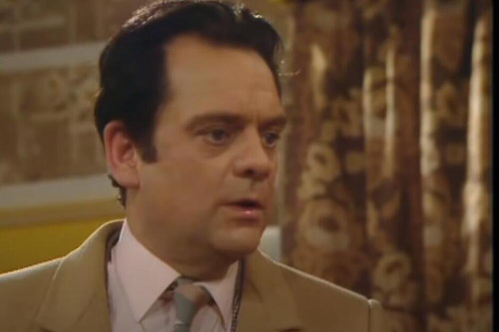 ZBOG OPERACIJE MORAO DA OTKAŽE MNOGE PLANOVE, A SADA JE POZNATO I ZDRAVSTVENO STANJE GLUMCA: Evo kako teče OPORAVAK