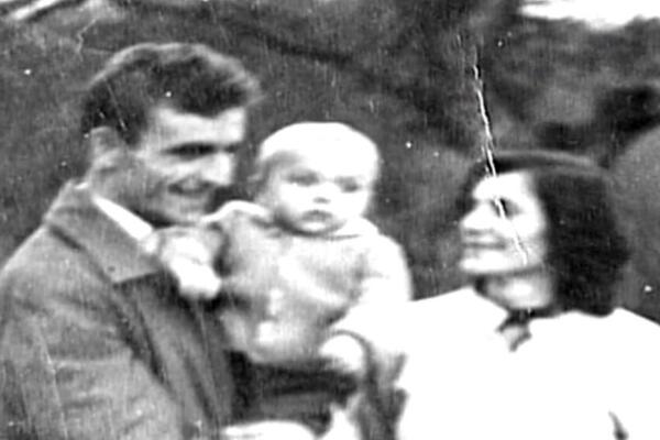 RODITELJI JUGOSLOVENSKOG GLUMCA SE UPOZNALI PREKO OGLASA: Plakaće CELA SRBIJA kada čujete šta je rekao BUDUĆOJ ŽENI