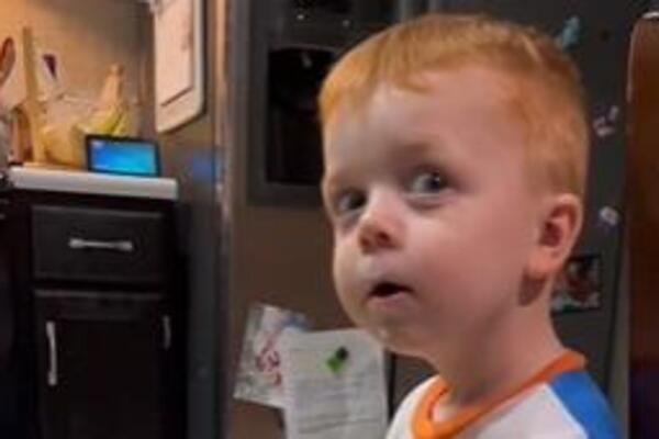 PRIŠAO JE MAMI I TRAŽIO JE OD NJE JEDNU STVAR: Mnogi nisu shvatili šta je HTEO sve dok... (VIDEO)