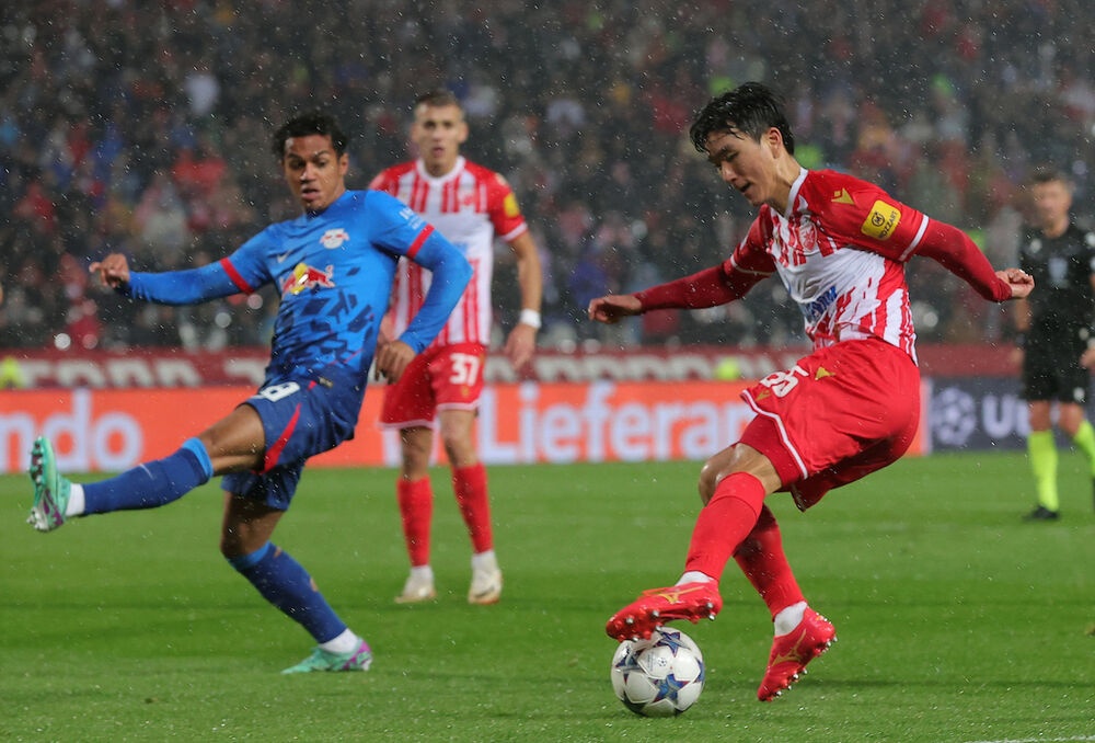 In-beom Hvang na utakmici Crvene zvezde i Lajpciga