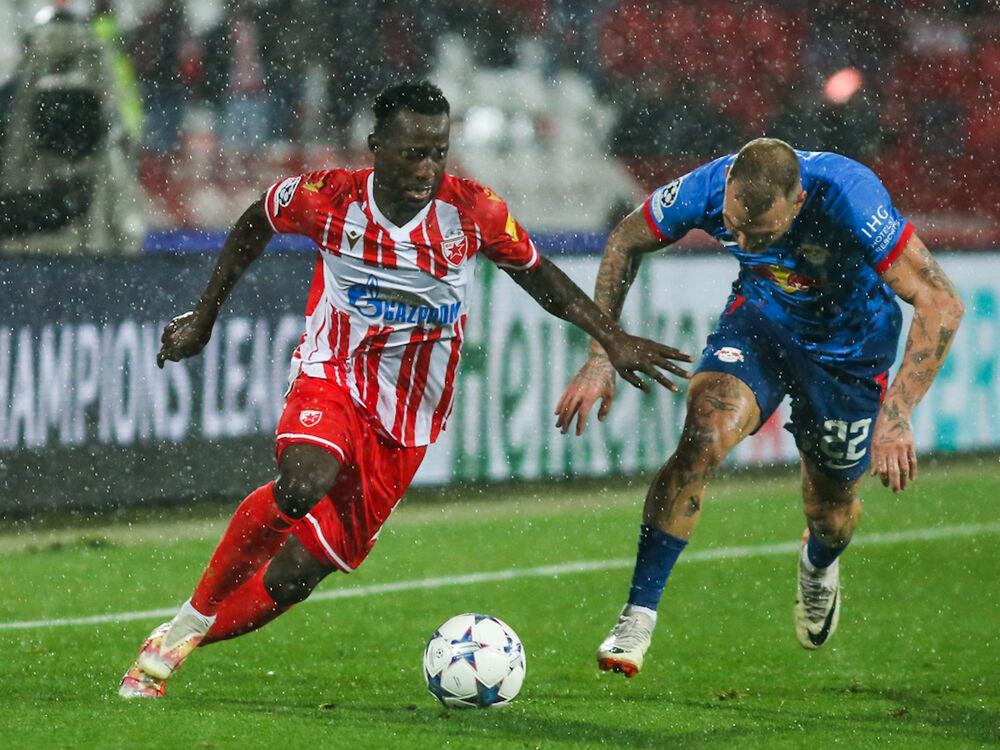 Osman Bukari na utakmici Crvene zvezde i Lajpciga