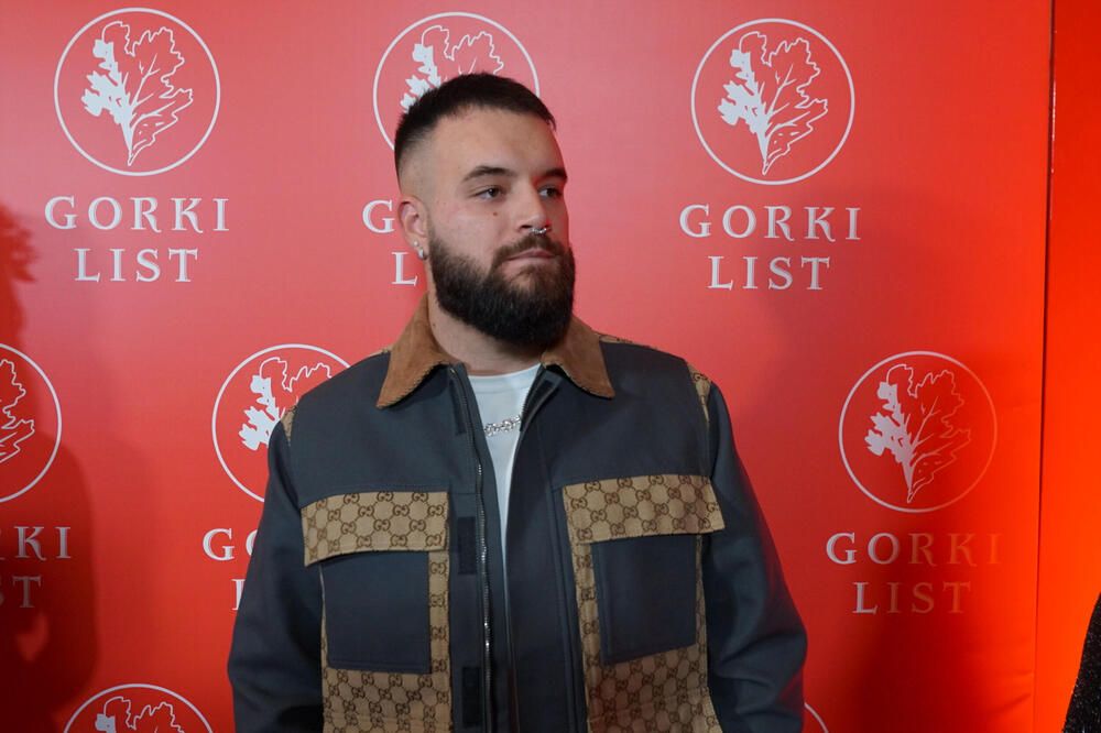 NUĆI POTKAČIO JELENU KARLEUŠU PRED SVIMA: Ono što je rekao će ODZVANJATI, cela NACIJA JE ČULA