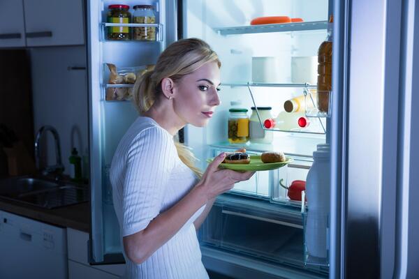 PADA VEČE, A VAŠ APETIT SE BUDI: Green Fit biljne kapi su prirodno rešenje!