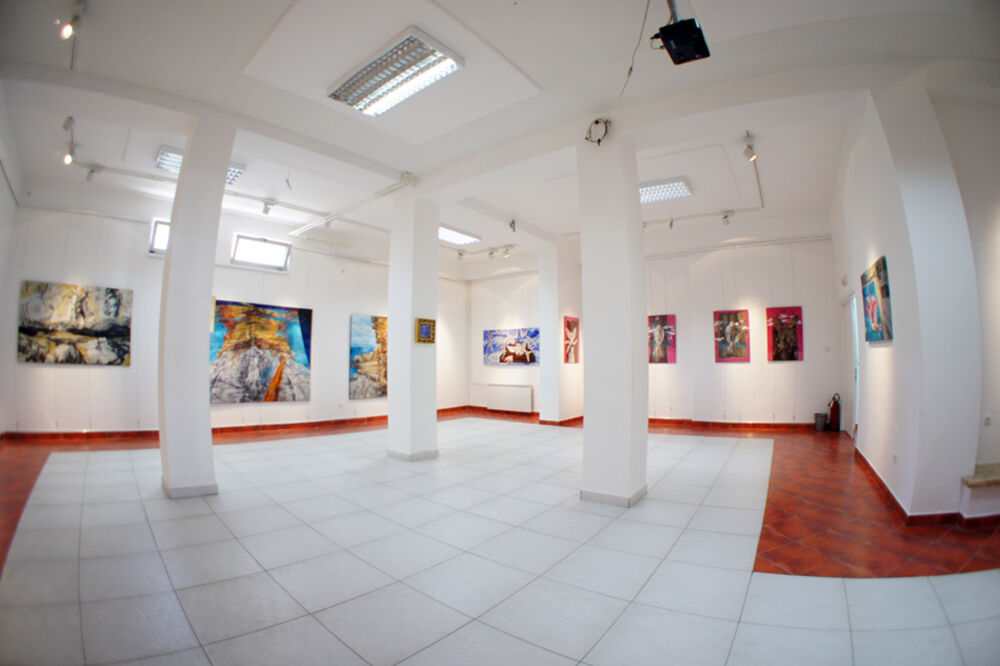 Glerija u skolopu festivala