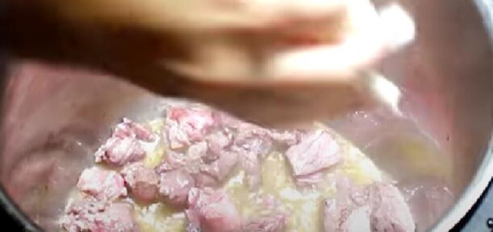 Dinstanje junetine u šerpi