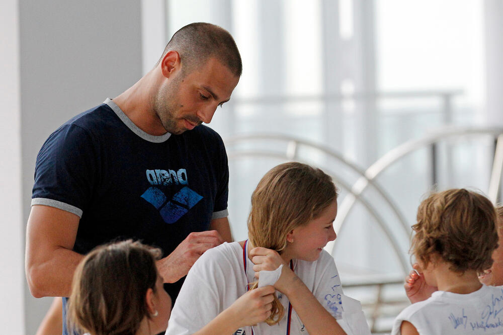 MILORAD ČAVIĆ PODIGAO TUŽBU ZBOG NACIONALNE PENZIJE! Dokumentacija nestala, a iz Saveza ga godinama niko ne zove!