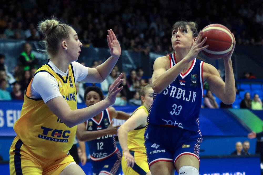 KOŠARKAŠICE SRBIJE NA +42 PROTIV UKRAJINE! Igra mačke i miše u Beogradu (FOTO)