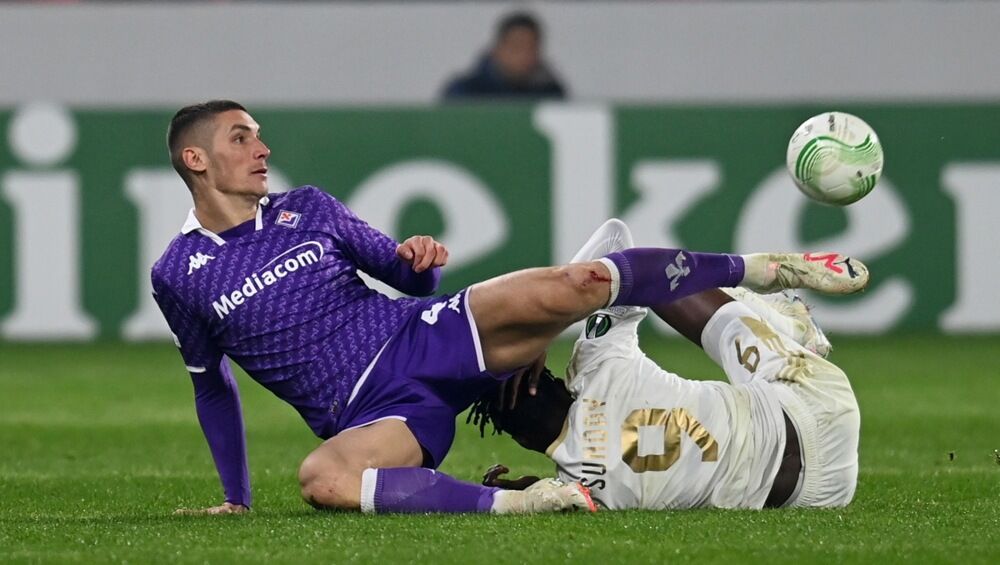 Nikola Milenković na utakmici Čukaričkog i Fiorentine