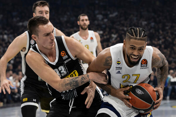 FENERBAHČE NA +41 PRED PARTIZAN! Gudurić skroman, briljirao Dorsi (FOTO)