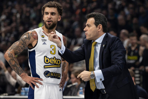 "VELIKO ISKUSTVO, KREATIVNI BEKOVI I ATLETSKI DOBRI CENTRI!" Itudis analizirao Zvezdu (FOTO)