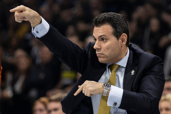 ŠOK! Dimitris Itudis dobio OTKAZ!