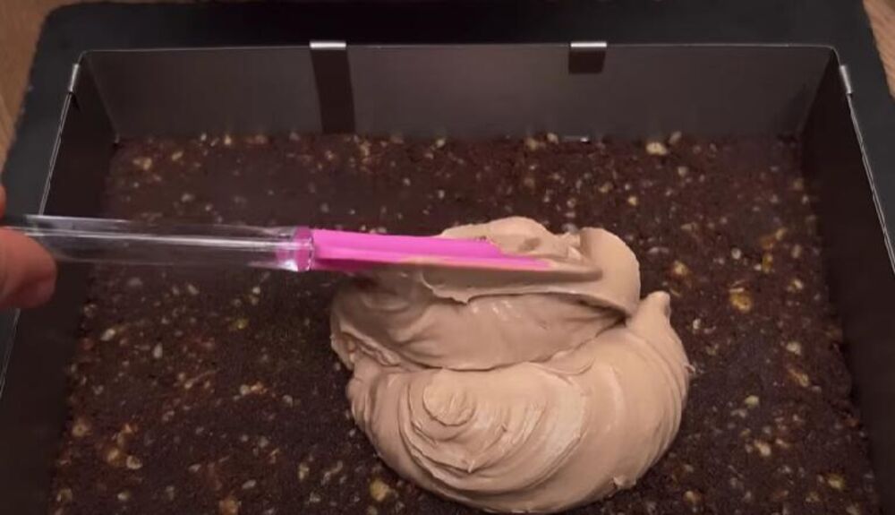 Prvi fil preko kolača