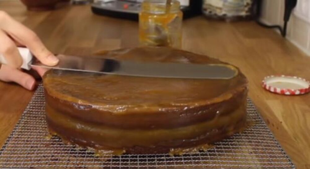 Filovanje posne šerbet torte