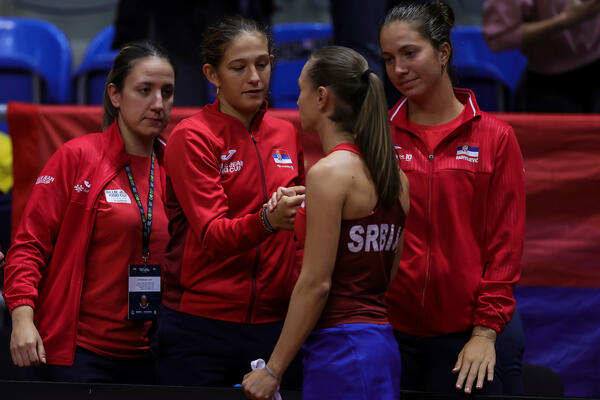 DOBAR POČETAK: Teniserke Srbije razbile Norvešku!