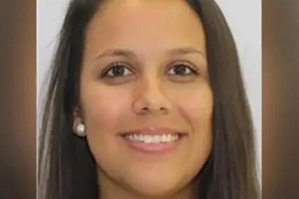 UČITELJICA (31) VIŠE OD 20 PUTA IMALA ODNOSE SA UČENIKOM! Isplivalo ŠTA JE SVE RADILA, a sada joj PRETI...