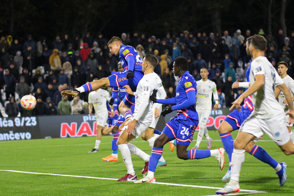 MIJATOVIĆ I IVANIĆ SPREČILI BRUKU U PANČEVU! Barak Bahar "preživeo" Železničar! (VIDEO)