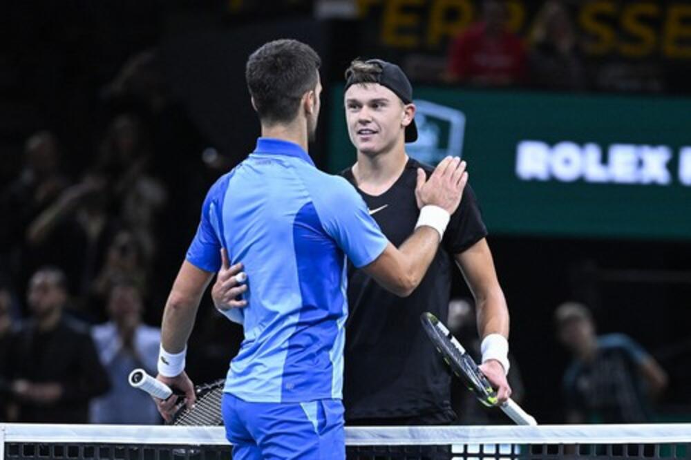 NOVAK U BORBI ZA BROJ 1 I REKORDNU SEDMU TITULU: Evo gde gledati TV prenos uživo meča Đoković - Rune!