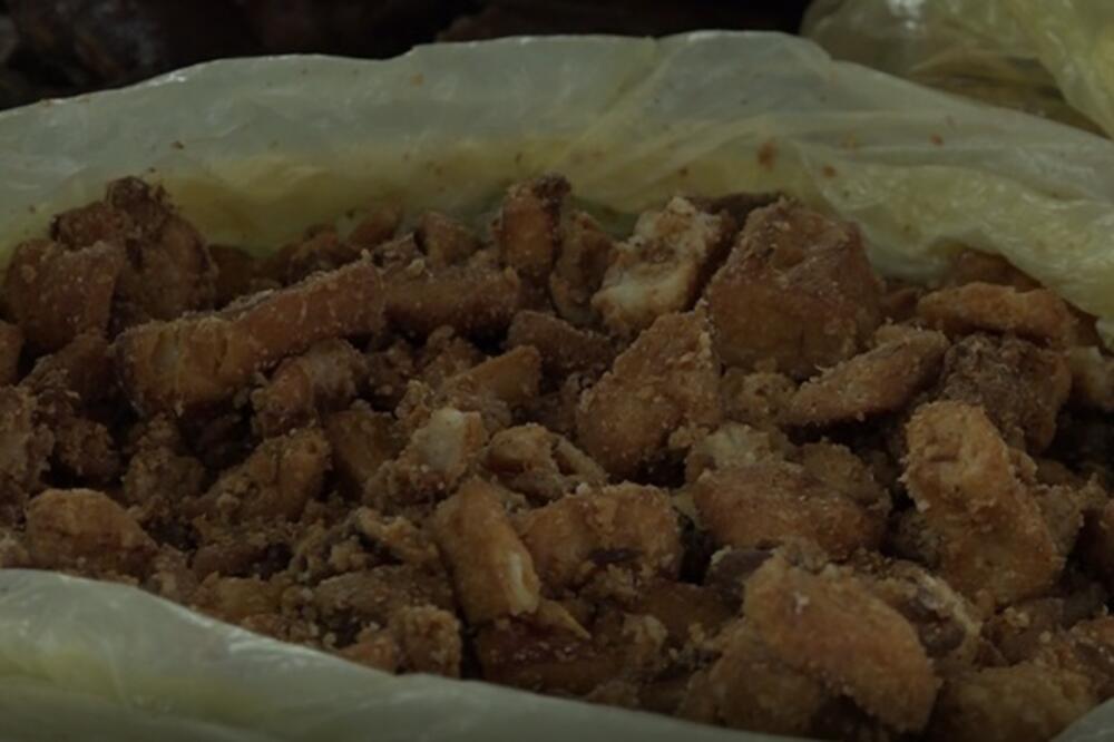 NEKAD HRANA ZA SIROTINJU, A DANAS DELIKATES KOJI SE KUPUJE NA GRAME: Kilogram poznatog SPECIJALITETA košta čak...