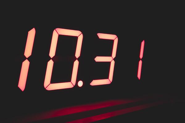 DIGITALNI SAT KAO DEKORACIJA: Izaberite OVAJ svetleći i ulepšajte bilo koju prostoriju!