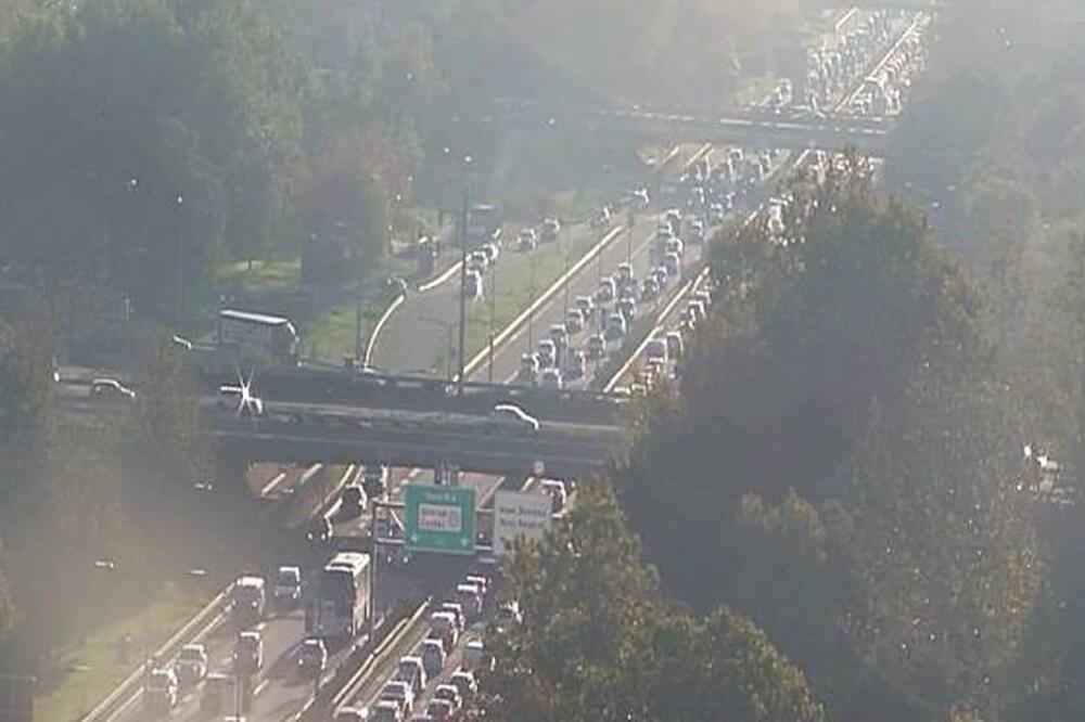 A U BEOGRADU NIŠTA NOVO... Čim su praznici gotovi - ŠPIC! U OVIM delovima je POTPUNI HAOS, obratite pažnju (FOTO)