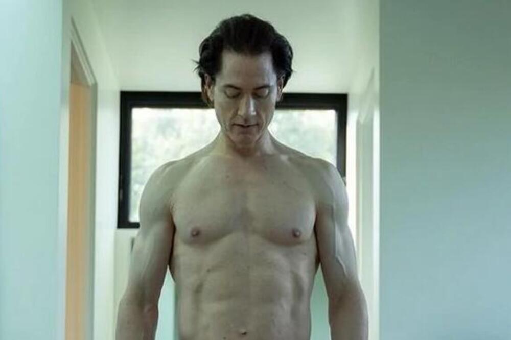 OVAJ MILIJARDER JE USPEO DA PODMLADI SVOJ POLNI ORGAN ZA 15 GODINA: Zbog METODE koju je koristio svi su ZANEMELI