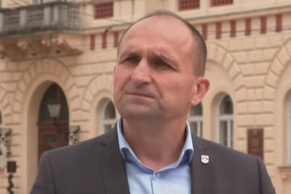 HRVATSKI MINISTAR NAPRAVIO NOVI SKANDAL: "Kad je Tompson rekao "za dom"..."