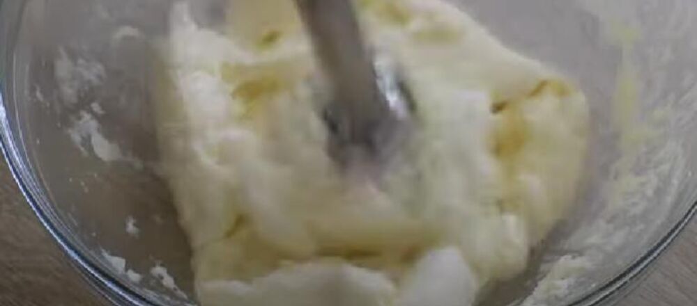 Smesa za posne čoko-orah kocke u činiji