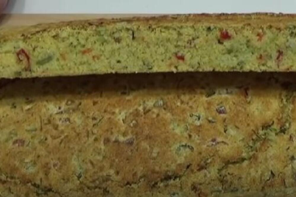 CARSKA PITA NA VODI JE NAJBOLJA ZA VREME POSTA: Mekana, vazdušasta i lagana - recept sa pocepanog papira