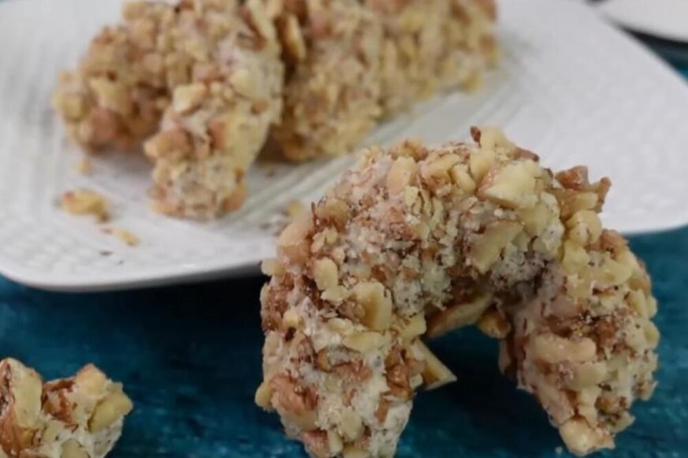 NAJPROSTIJI RECEPT ZA STARINSKE ORASNICE: Bukvalno se tope u ustima - poslastica bez koje nijedna slava ne prolazi