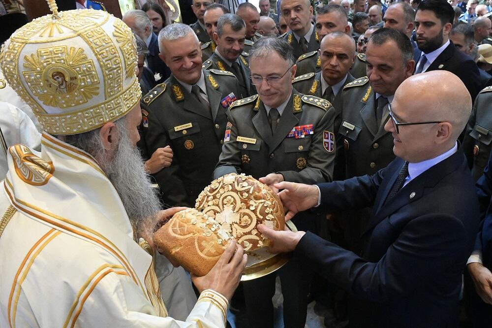 DESET GODINA OD OBNOVE VERSKE SLUŽBE U VOJSCI SRBIJE: Danas SVEČANOST povodom OVOG važnog segmenta ORUŽANIH SNAGA